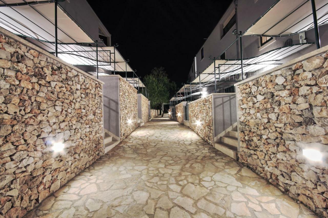 Apartments Kala Mendula Sutivan Exterior foto