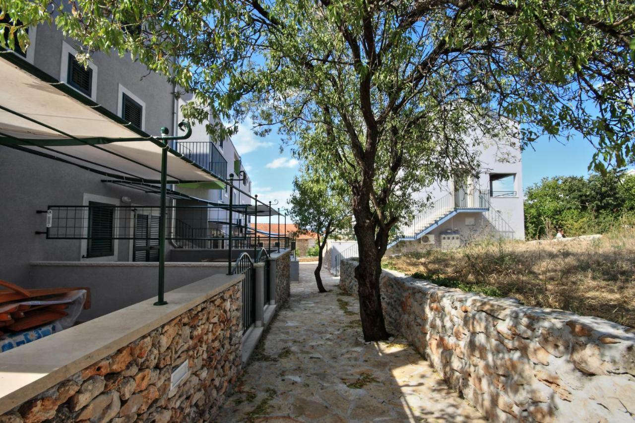 Apartments Kala Mendula Sutivan Exterior foto